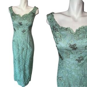 Elegant Green Lace Mini Dress